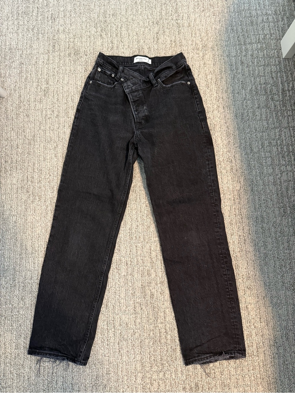 Abercrombie & Fitch The Dad High Rise Crossover Jeans Black Waist 25